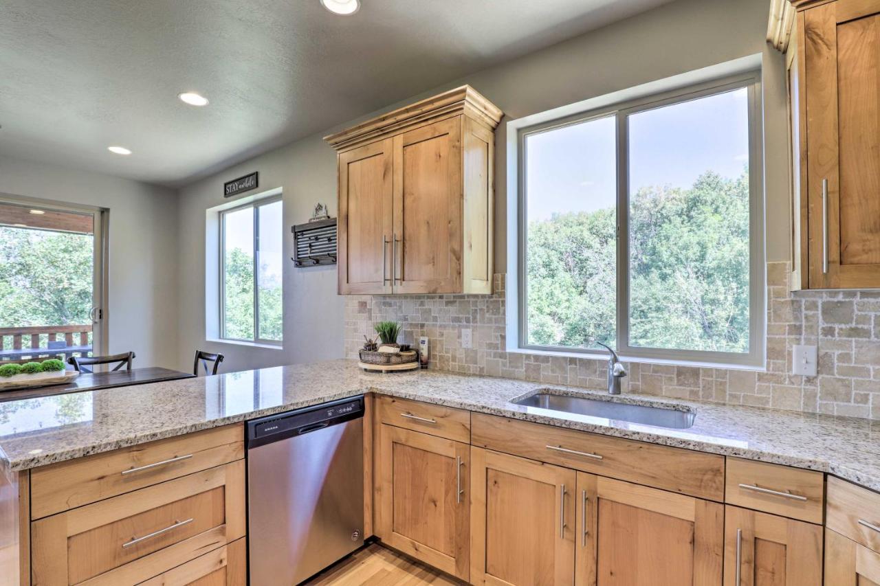 Spacious Resort Cabin In Manti-La Sal Mtns! Fairview المظهر الخارجي الصورة